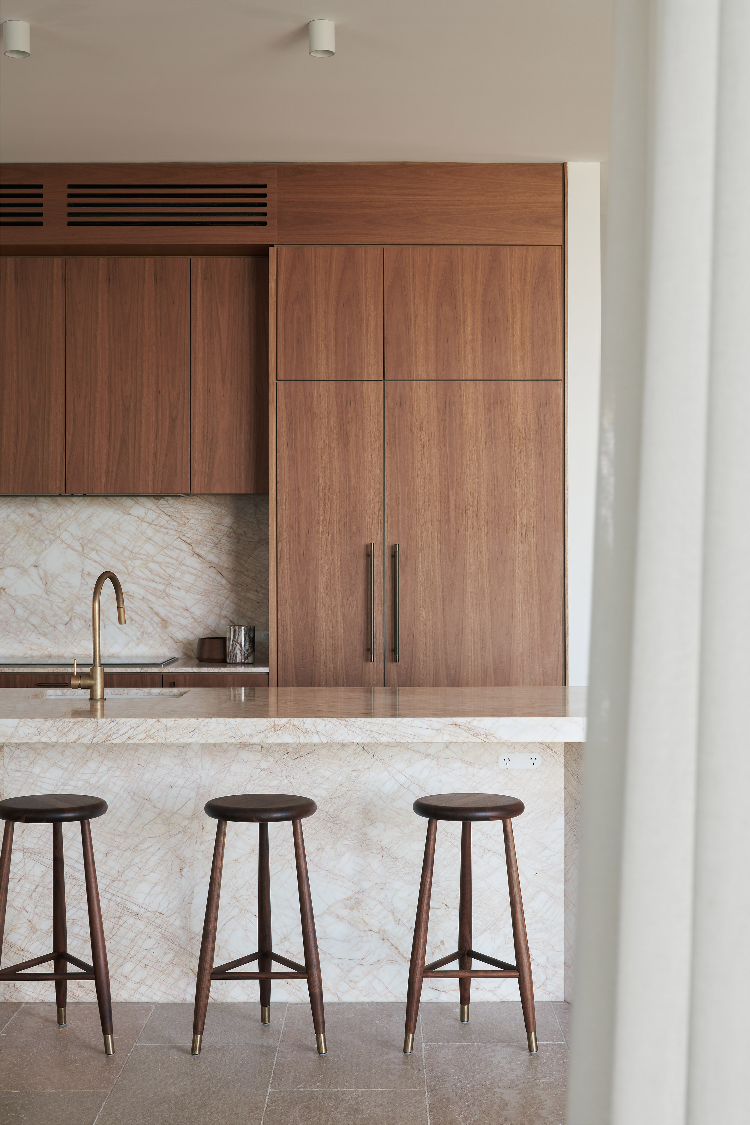 unoa 【Marble stone】No sleeve design Small Marble Stone Bases in various patterns of Black, White