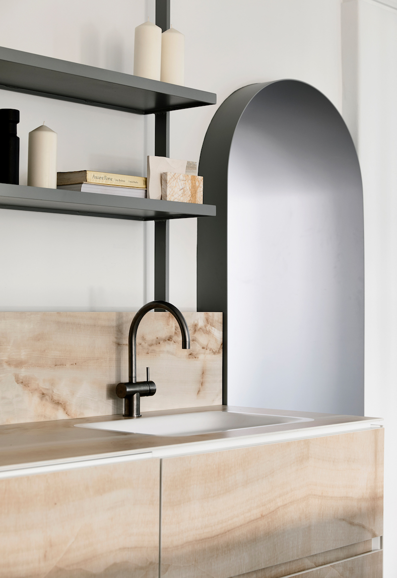 Choosing the best kitchen benchtop material Caesarstone, Natural Stone or Porcelain Panels