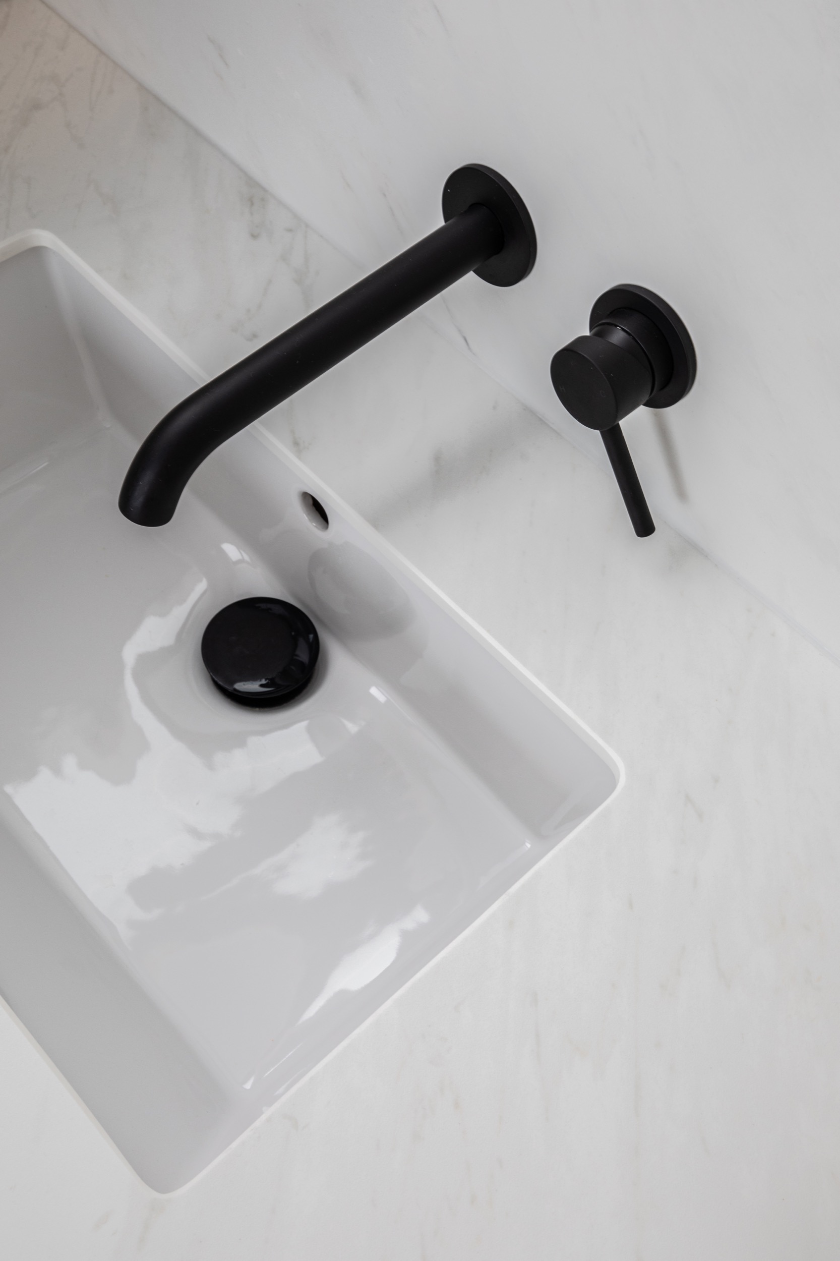 Memory Progressive Tap Unit with Handheld shower for Bath or Shower