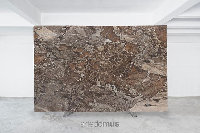 Pescaro 20mm Honed (Bookmatched)  Block 438_AA~.jpg