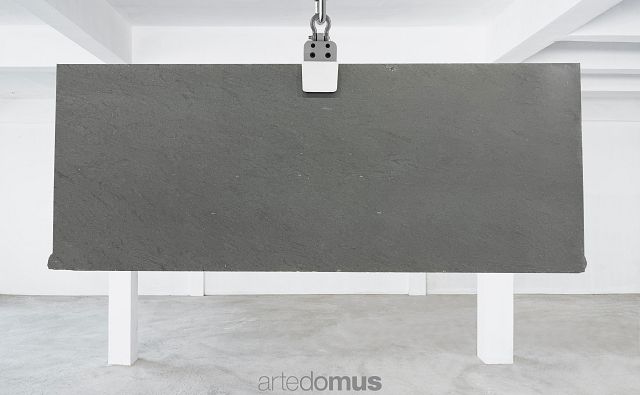 Pietra Basaltina 108 Bris.jpg
