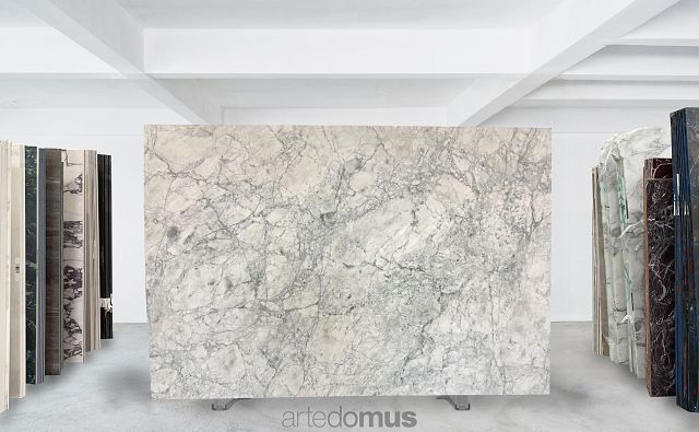 White Fantasy Honed 20mm Slab_10G.JPG