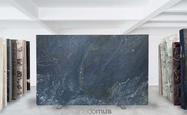 Lorida Slab Brushed 20mm_486G.JPG
