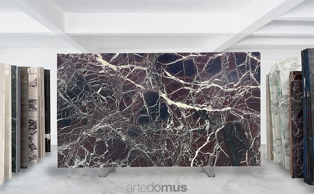 Rosso Levanto 781AY Bris.jpg
