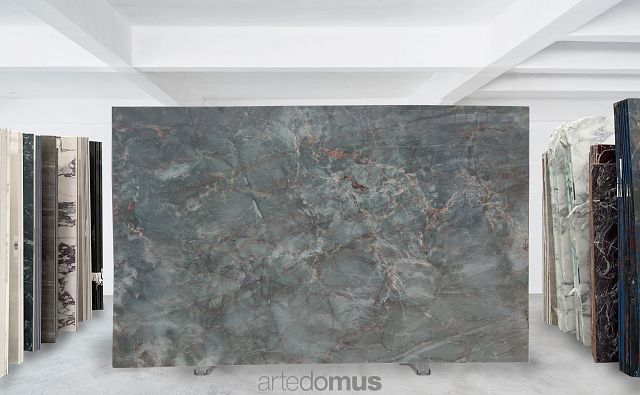 Smeraldo 20mm Polished Block 948.jpg
