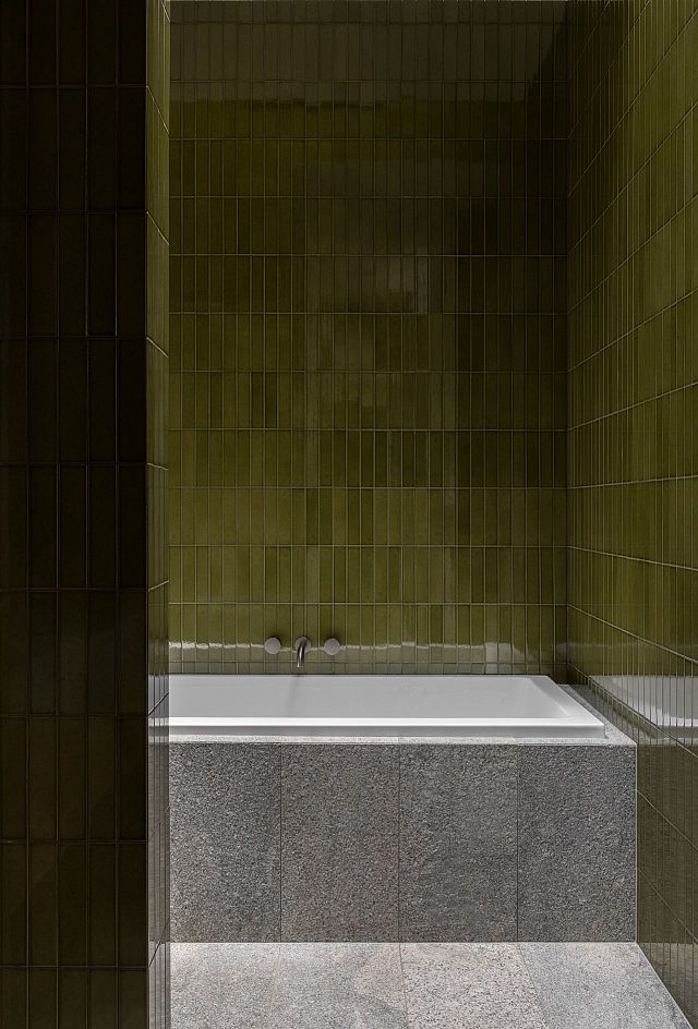 12720.jpg