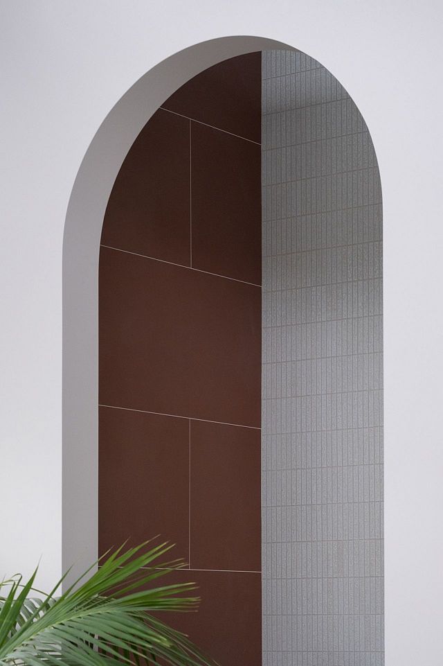 Yugen Border White 599.jpg
