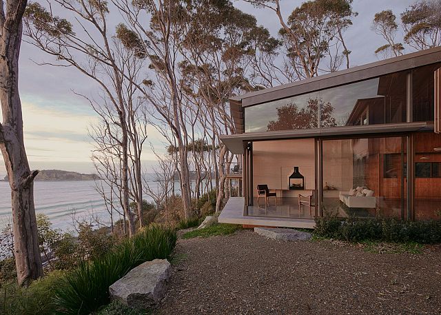 Yowani by Atelier Marks Gaal, photography by Alex Brunton, emerging designer awards winner