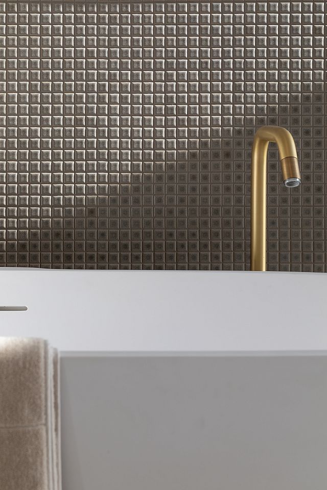 Yosumi, Memory Tap and Normal Bath - Brisbane Showroom