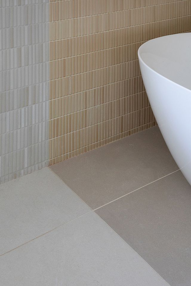 Dune Lime and Seashell floor tiles and Hashi Border HA-MWH:9925 and HA-ORN:47 mosaic tiles. Design by AWA Studio and Photography by Joanne Ly