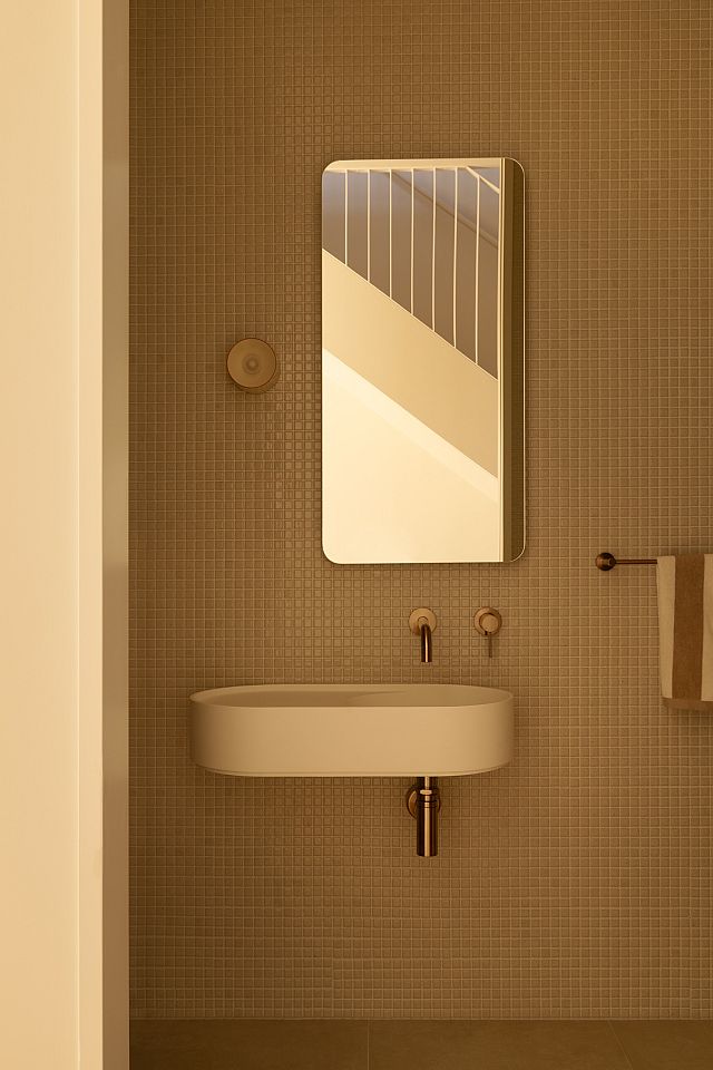 Diamant YA-101 at Gordon Ave by Empire Interiors. Photography by Timothy Kaye.