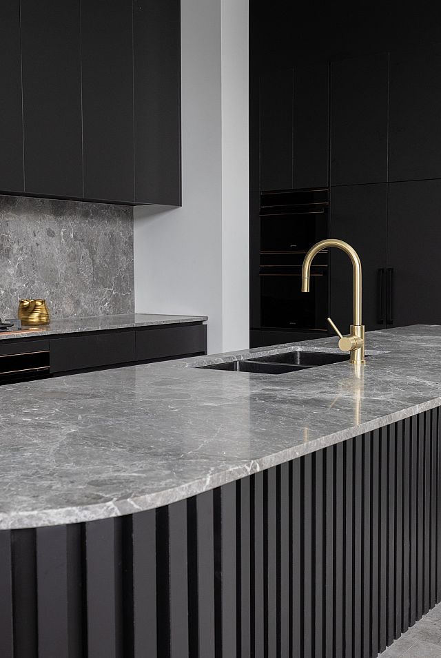 Grigio Firma kitchen benchtop and splashback. Hunters Hill House by Habitat Housing. Photography by Joanne Ly .jpg