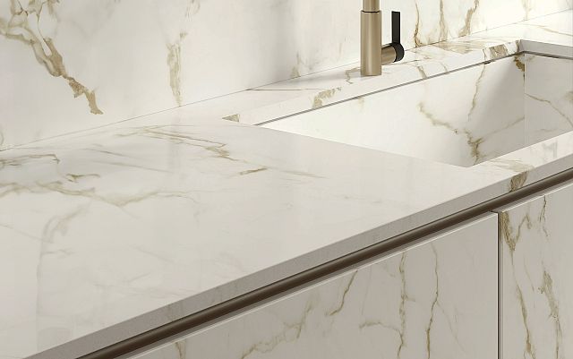 ss-ss03-calacatta_macchia_vecchia-4d-_-320160-amb1_part3-kitchen (1) copy.jpg