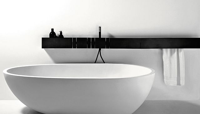 Sen black wall mounted spout & levers for bathtub.jpg