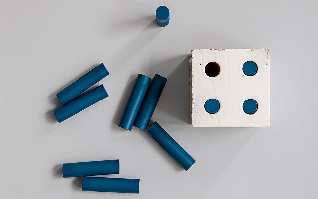 Bloc by Ronan & Erwan Bouroullec is a terracotta brick produced with the artisanship extrusion process by Mutina. It’s a three-dimensional element conceived to build architectural and decorative structures.