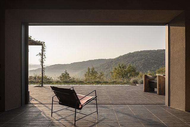 Cotto Manetti Terre Colorate handmade terracotta tiles at Casamorelli, Radda in Chianti, Italy. Design by Holzrausch Studio. Photography by Oliver Jaist. Note: Terre Colorate has had Geal colour enhancer applied
