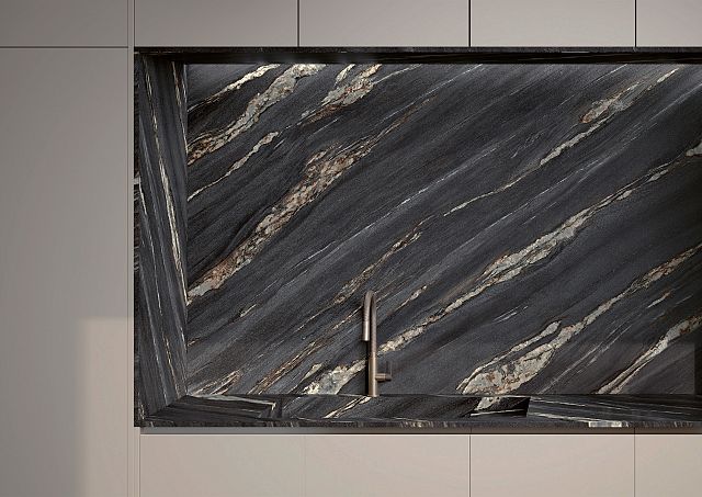 Maximum Damascato 20mm benchtop and splashback .jpg