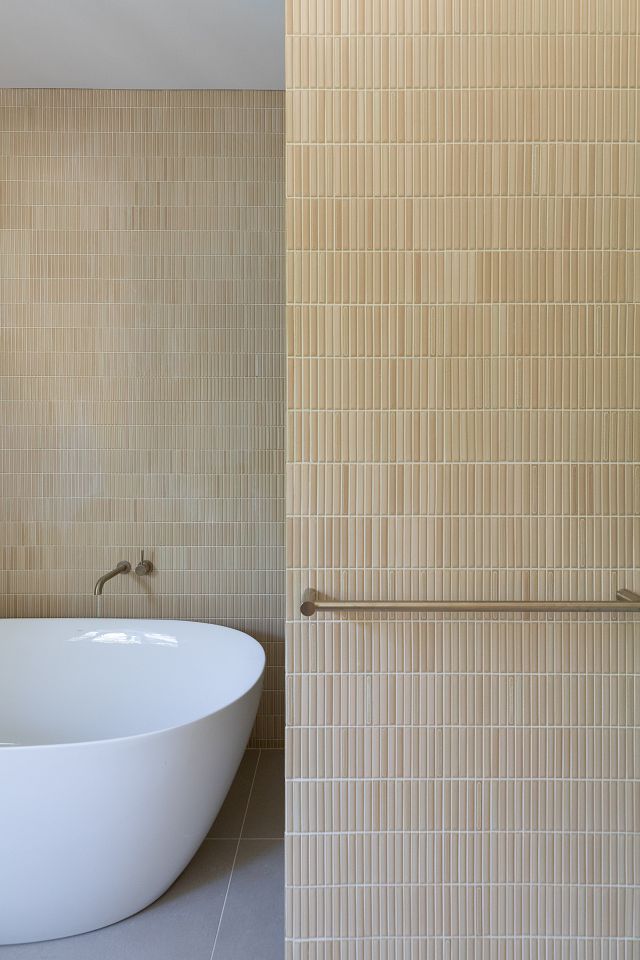 Hashi Border HA-ORN:47 feature walls and Dune Seashell floor tiles. Design by AWA Studio and Photography by Joanne Ly.