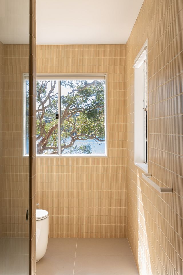 Hashi Border HA-ORN:47 feature walls and Dune Seashell floor tiles. Design by AWA Studio and Photography by Joanne Ly.