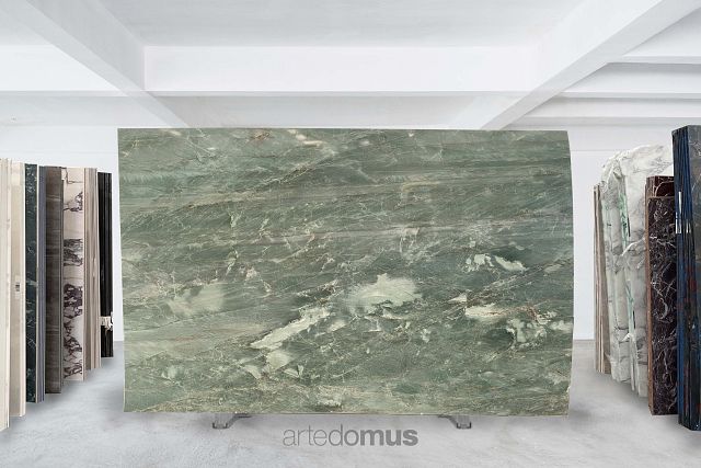 Smeraldo Polished 20mm - 18 - Slab No. 276R 3170 x2000.JPG