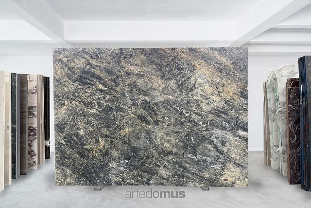 Breccia Grigio 11F.JPG