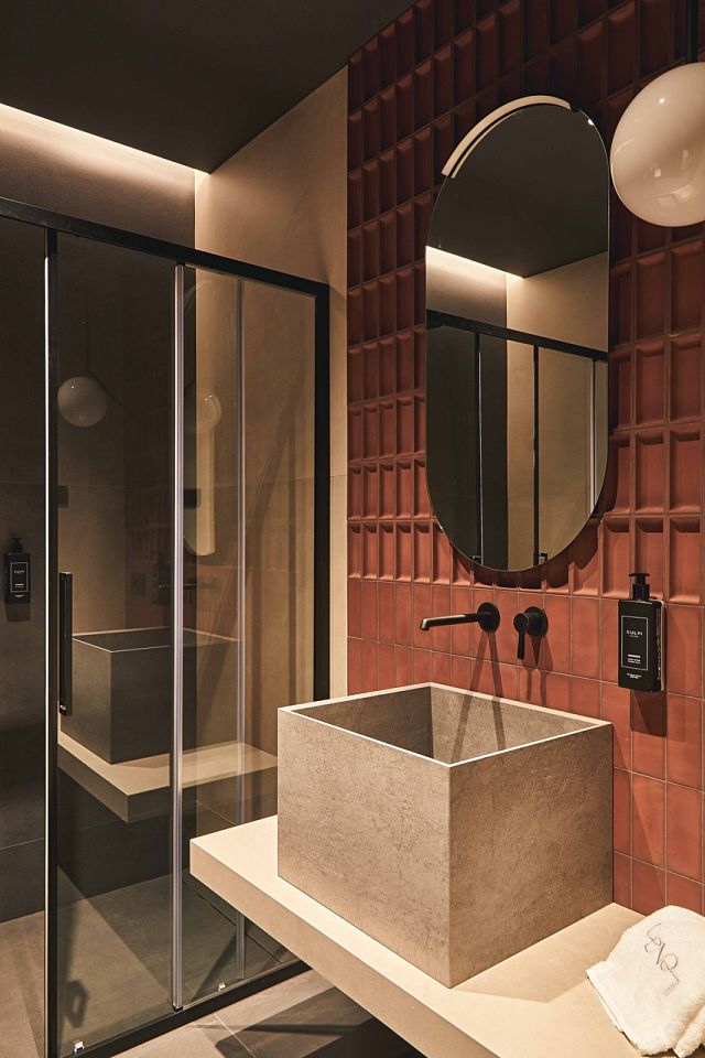 Gypsum Minimum in bathroom