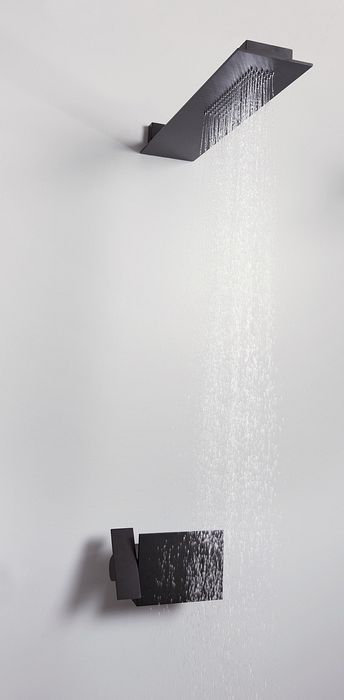 Sen ASEN0973 horizontal shower head with ASEN0958O Sen wall mounted levers.jpg