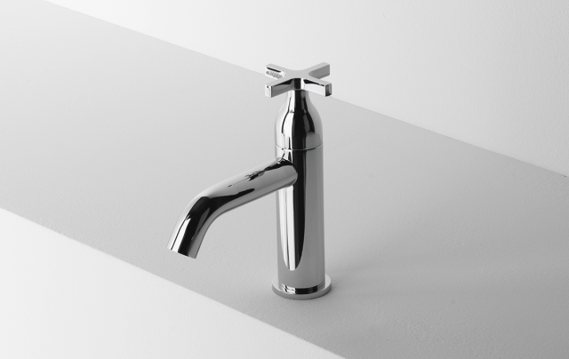 Memory 190mm Counter Mounted Progressive Tap in Chrome.png