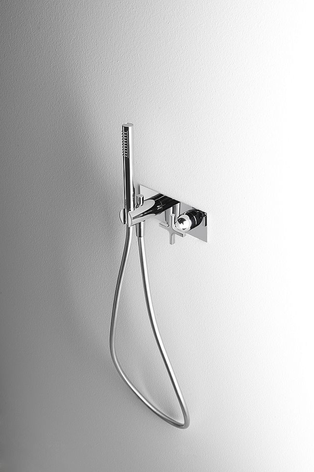 Memory Progressive Tap Unit with Hand-held shower in CHROME for Bath or Shower.jpg