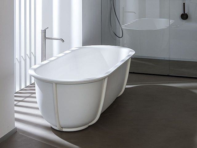 Cuna bath - in white.jpg
