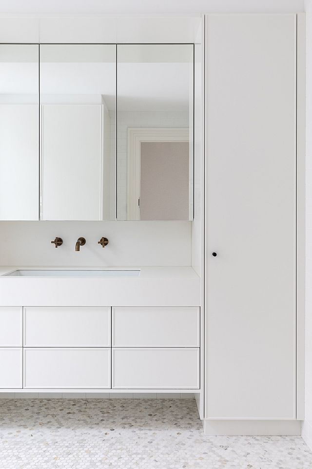 MAXIMUM Ice Matt mitred bathroom vanity at Burwood residence designed by Studio Priscilla. Photography by Joanne Ly. Build by Extend a Home..jpg