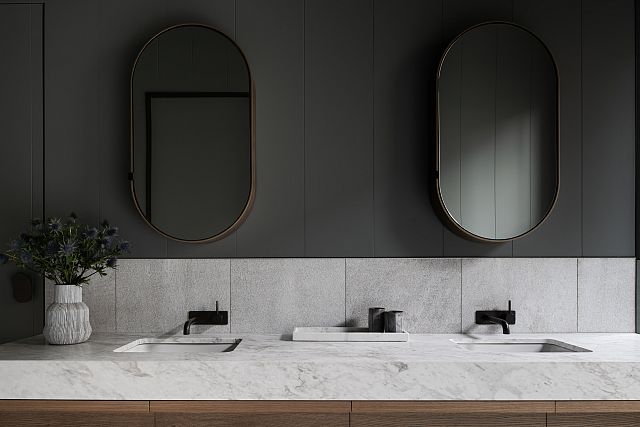 Selenis Honed used as bathroom benchtop at Weeroona House by Neil Architecture and Simone Haag