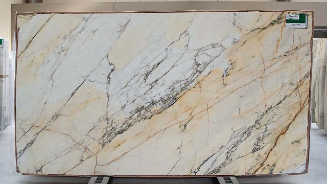Paonazzo 20mm Honed approx. 3200x1650mm. Block325 - ORF2411.jpg