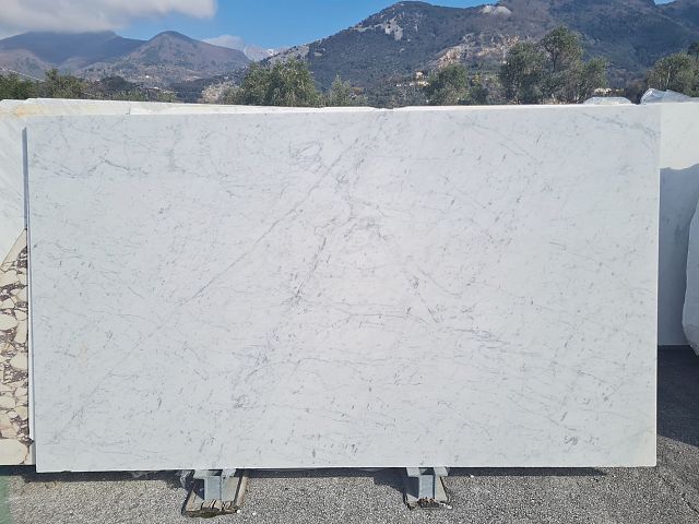 Carrara approx. 2950x1660mm Block 019 on ORF2414.jpg