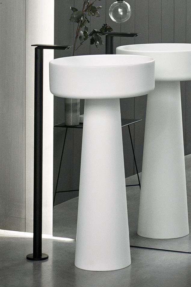 Sen ASEN0962N- floor mounted Tap for basin_2.jpg