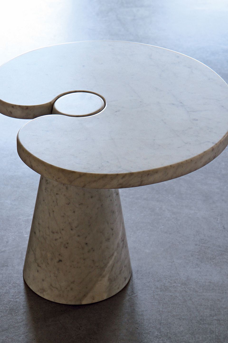 AgapeCasa Eros table.jpg