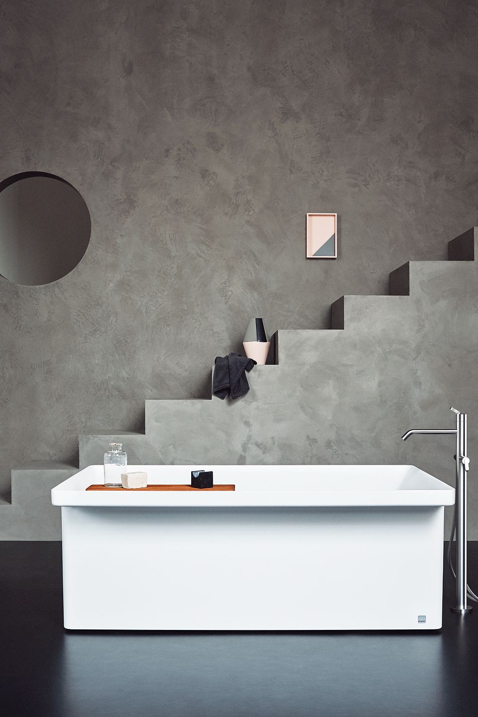 Agape Marsiglia bath.jpg