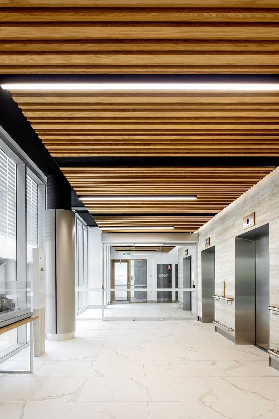 Maximum Calacatta and Travertino. St Vincent's Hospital, Sydney by Hassell - 04.jpg