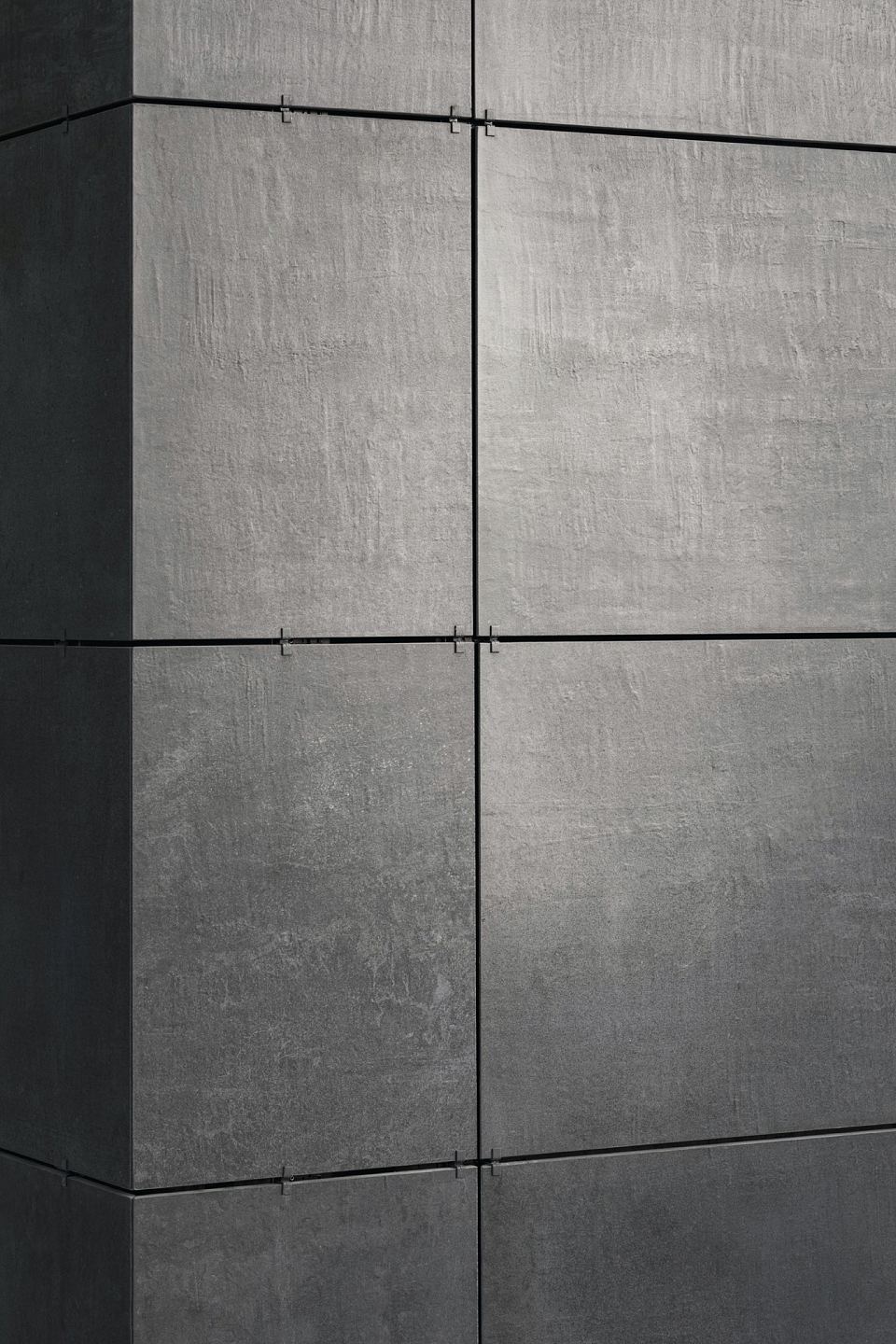 Walls in Core Shade Active in colour Sharp. De Castillia 23 by Urban Up, Gruppo Unipol, Milan.jpg