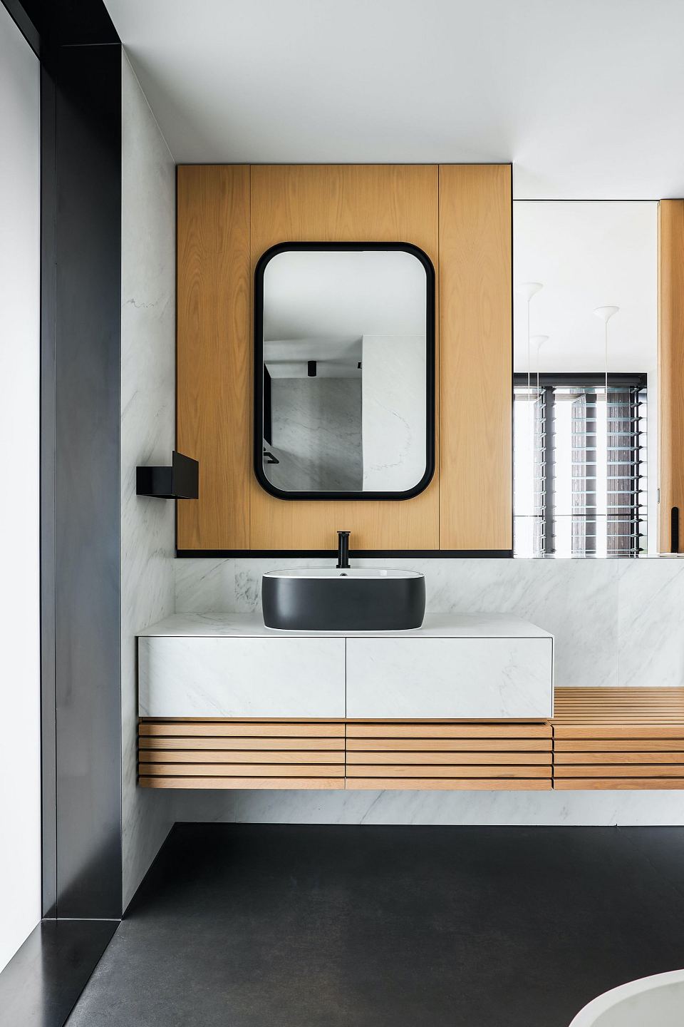 Graphic House by Shaun Lockyer Architects