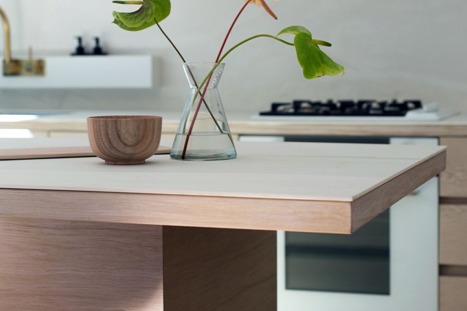 Maximum Bright Onyx. Pine Avenue by The Stella Collective - 02.jpg