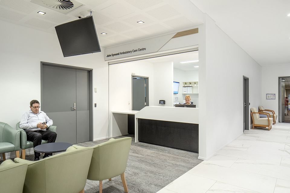 Maximum Calacatta and Travertino. St Vincent's Hospital, Sydney by Hassell - 01.jpg